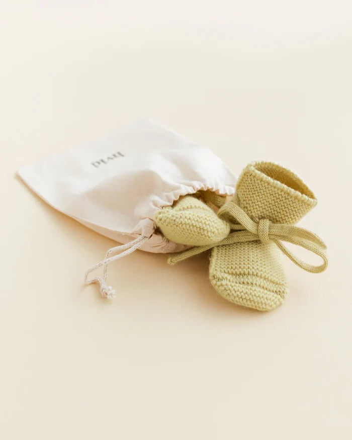 Baby Booties With Lace - Light Yellow - In Cotton Bag