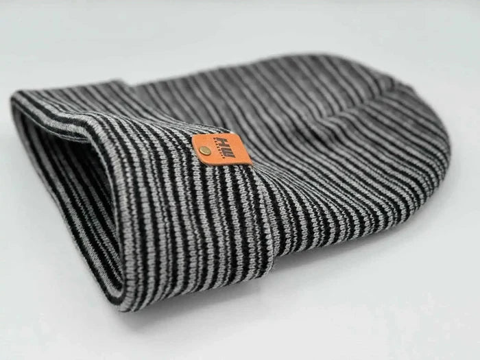 Classic Contrast Cuffed Beanie, Black and Gray