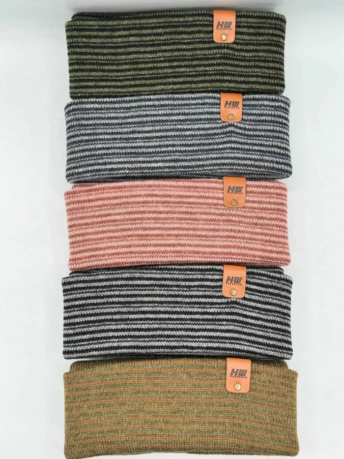 Classic Contrast Cuffed Beanie, Black and Gray