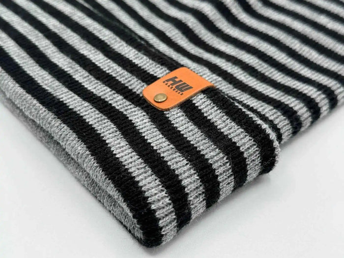 Classic RoRo Cuffed Beanie, Black and Gray