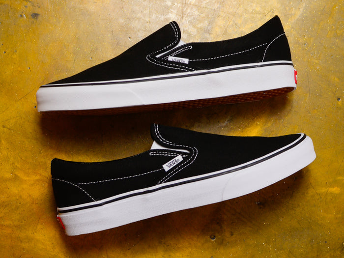 Classic Slip On - Black / White