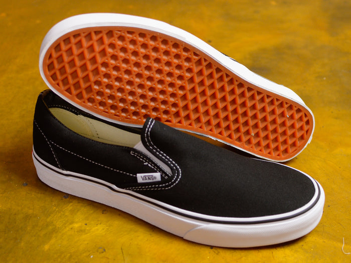 Classic Slip On - Black / White