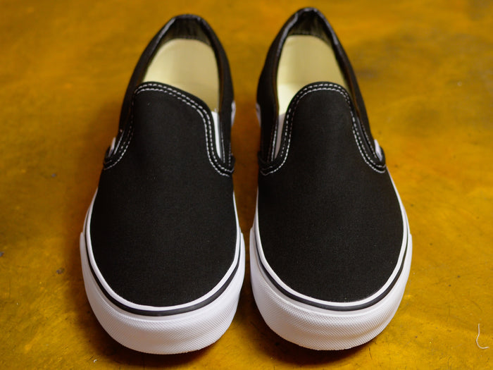 Classic Slip On - Black / White