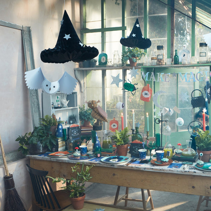 Meri Meri - Decorations - Honeycomb Owls - Lifestyle Cut