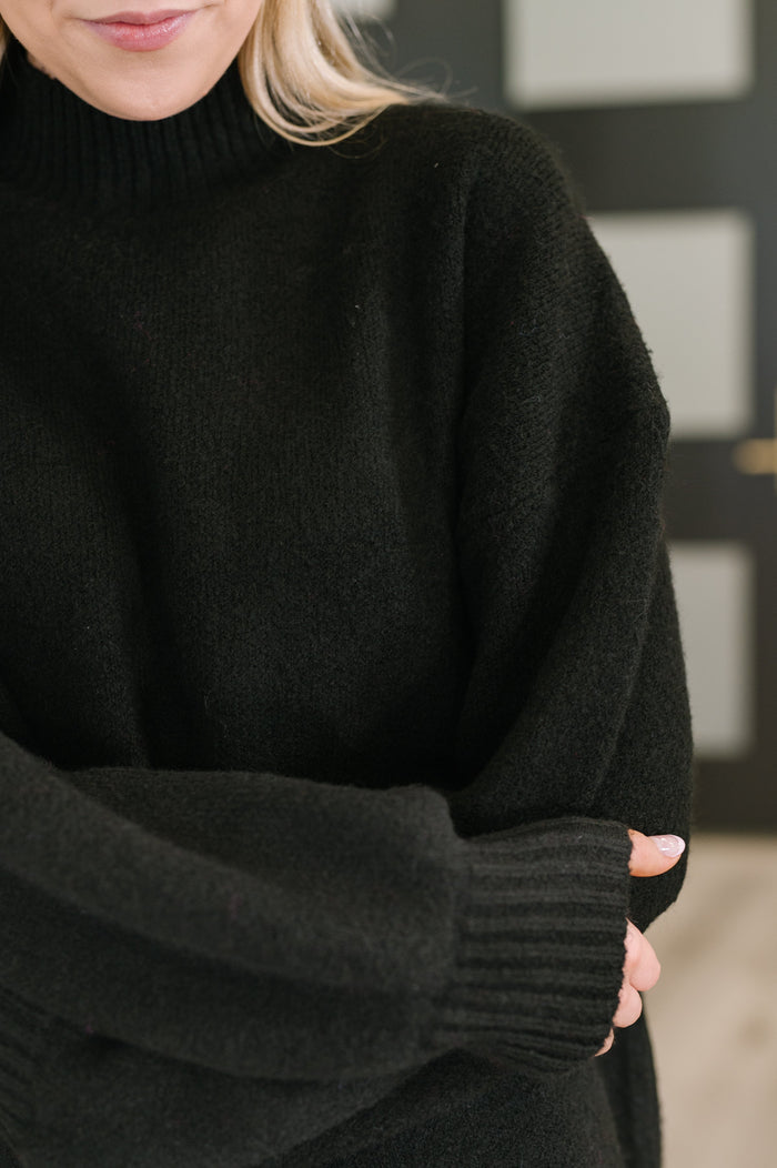 Right to the Core High Neck Pullover in Black