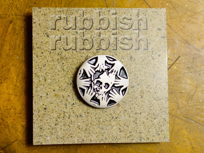 Skull Pin
