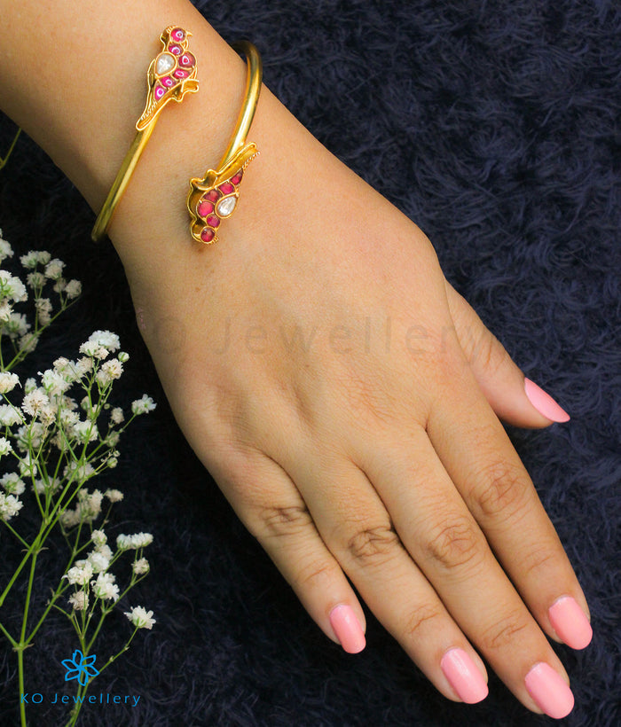 The Chayla Silver Kada Bracelet (Red)