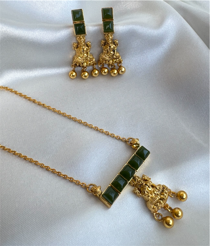 The Parina Silver Green Kemp Necklace & Earrings