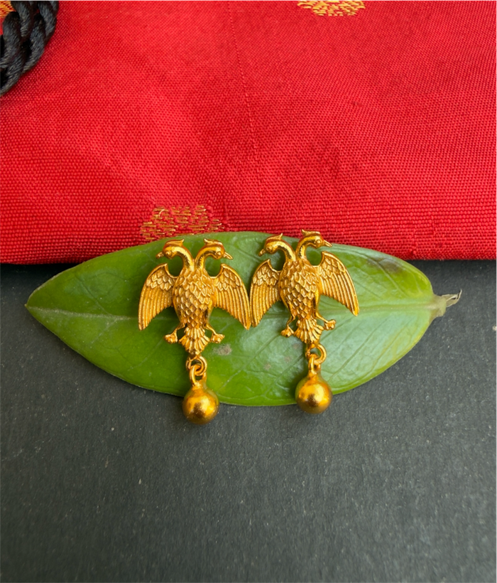 The Payal Silver Red Thread Necklace & Earrings