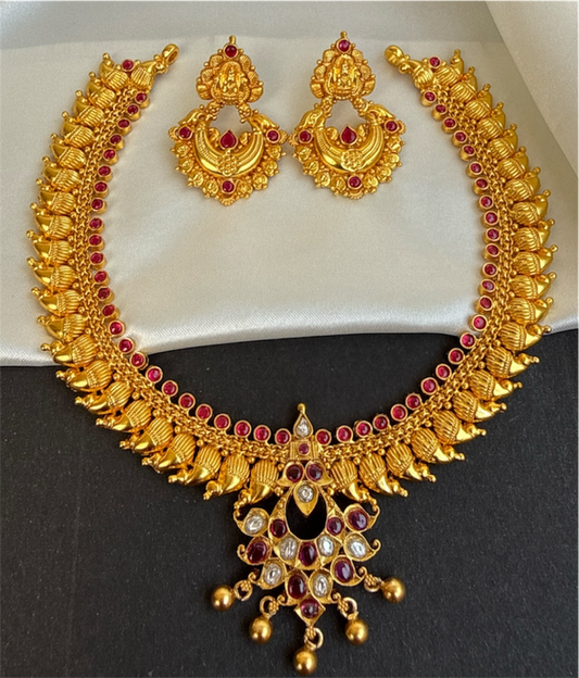 The Tanuja Silver Paisley Necklace