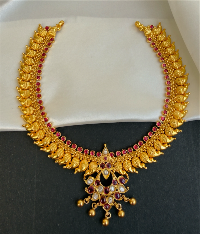 The Tanuja Silver Paisley Necklace